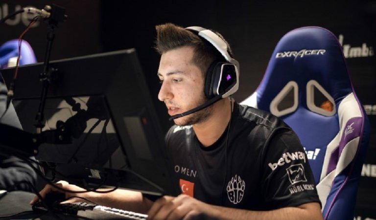 xantares twitch ban esportimes