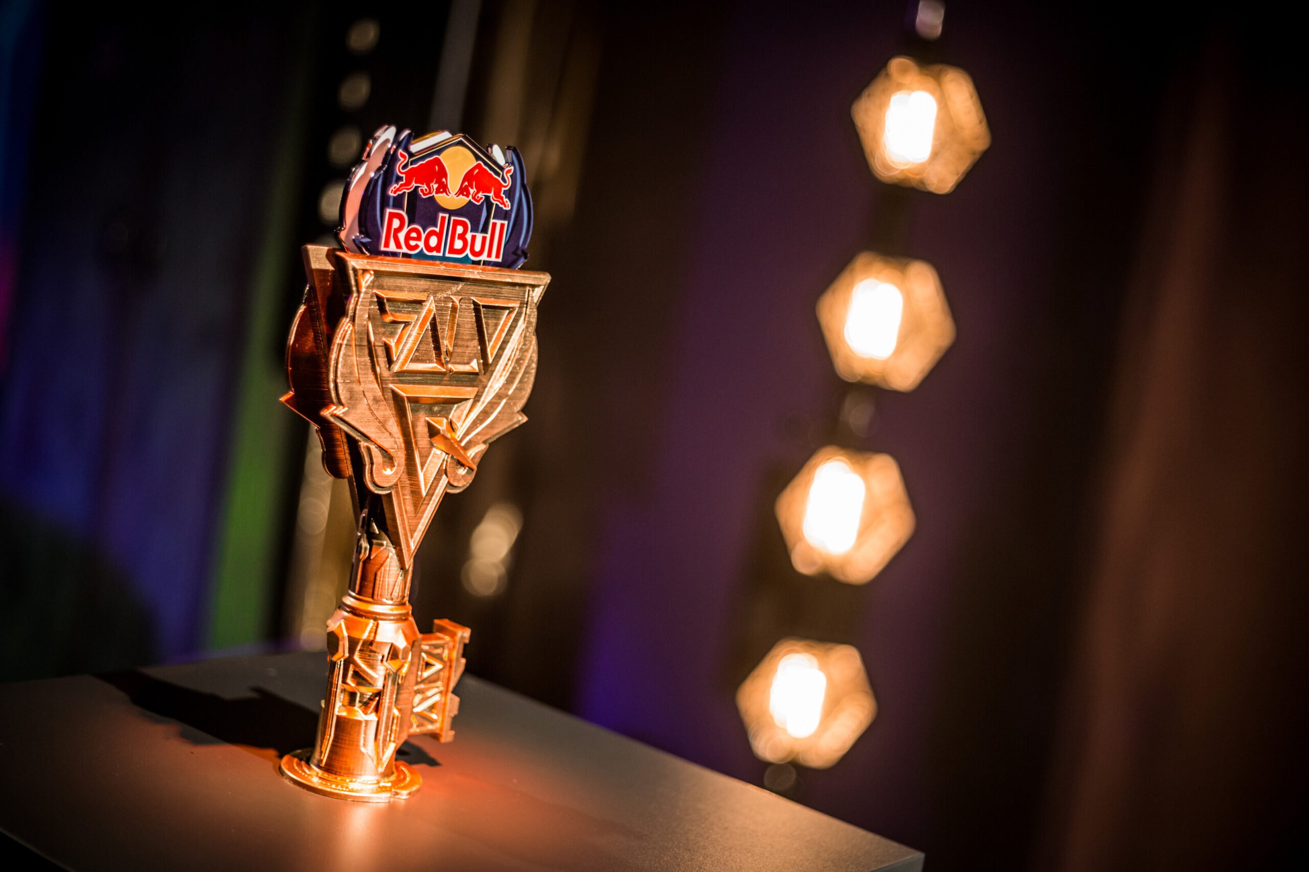 1v1 League of Legends turnuvası Red Bull Solo Q’da İlk Finalistler Belli Oldu esportimes