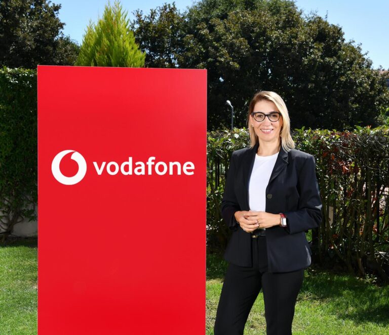Vodafone FreeZone, Cumhuriyet’in 100. Yılı Şerefine Espora Destek Veriyor